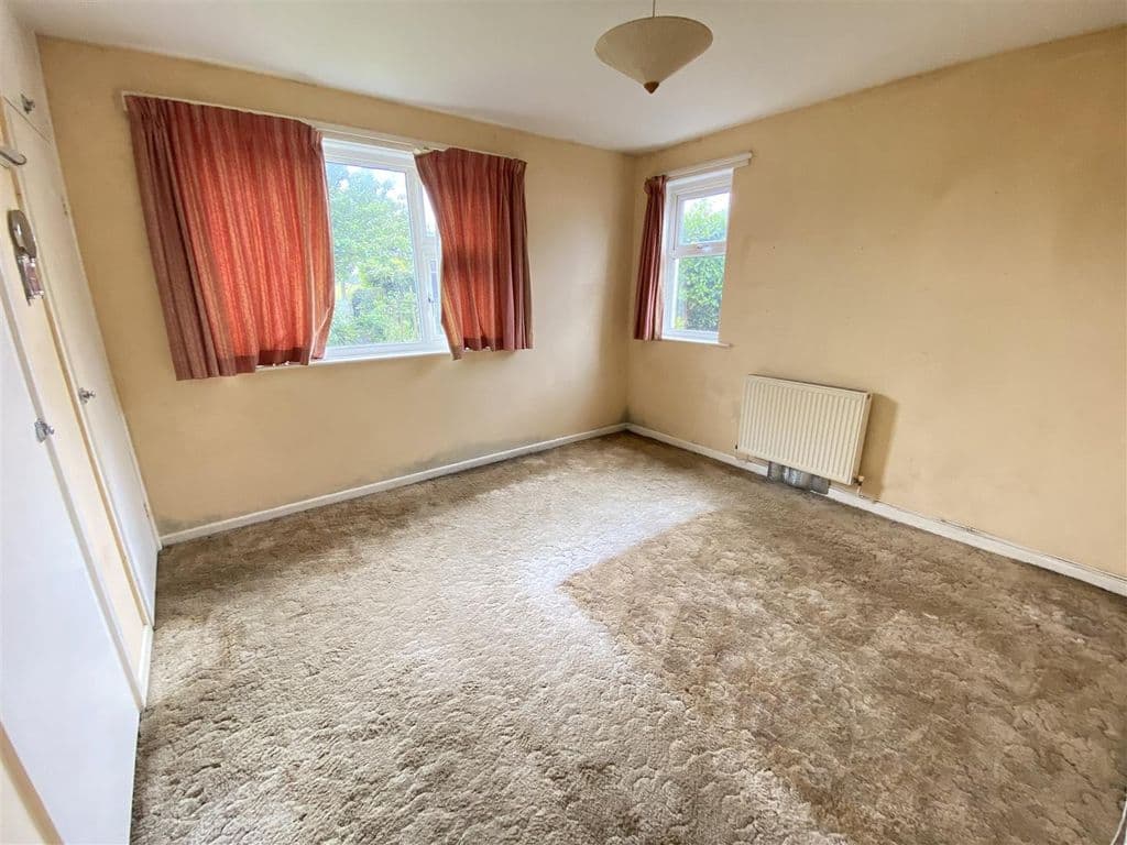Detached Bungalow With Great Potential, Helston TR13 - Image 9