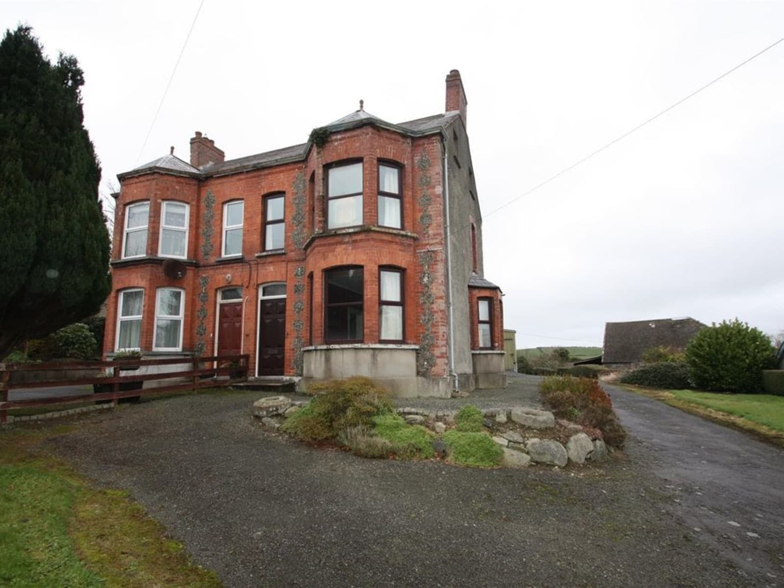 View property at 60 Church Road, Ballynahinch BT24
