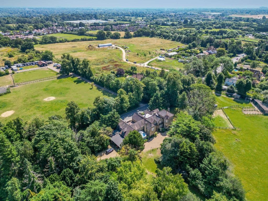 Wood Lane, Iver Heath, Iver, Buckinghamshire SL0 - Image 10