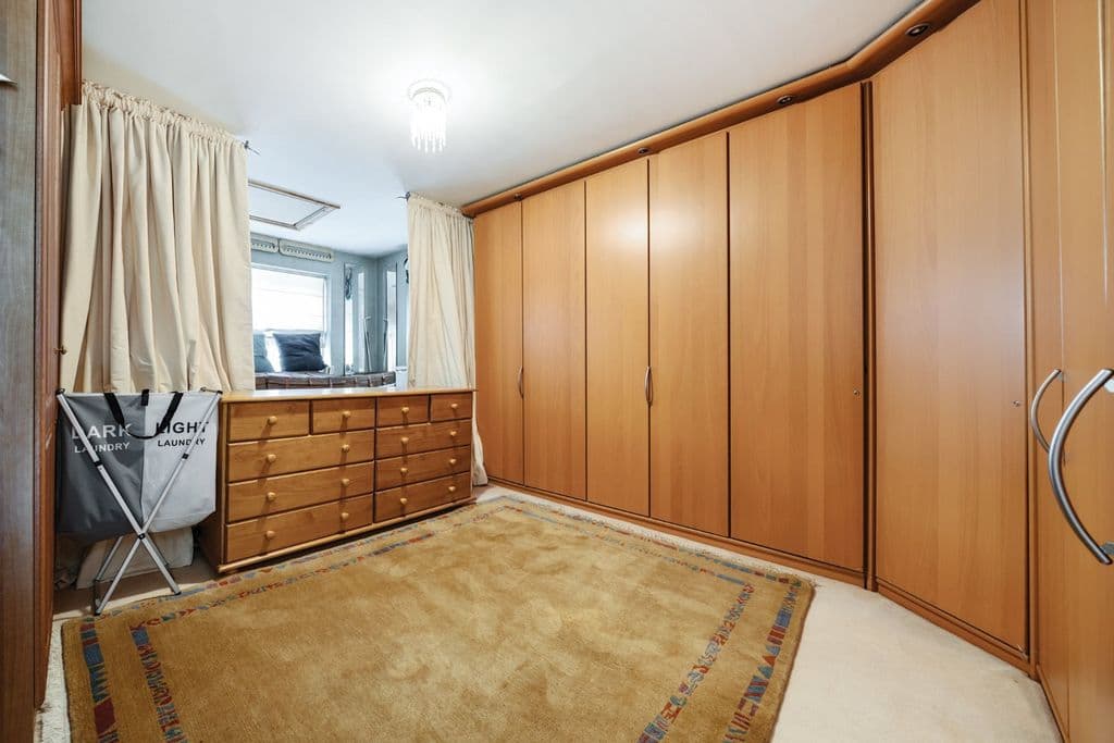 Wood Lane, Iver Heath, Iver, Buckinghamshire SL0 - Image 9