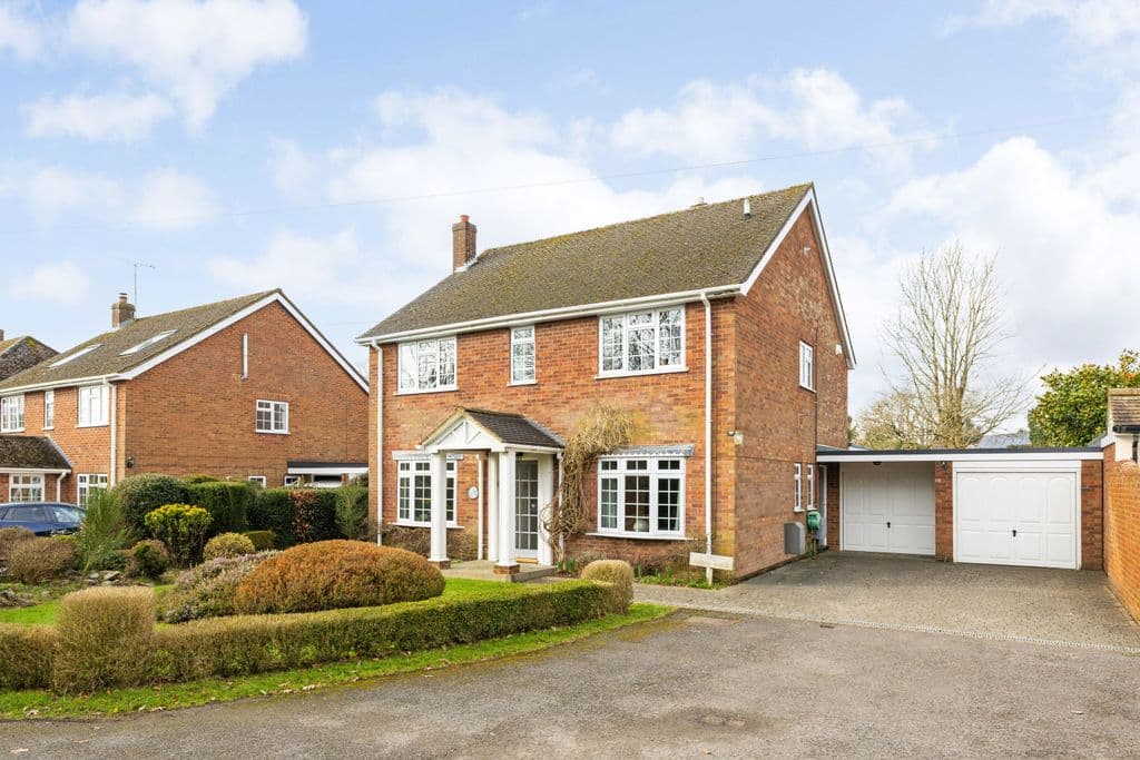 Moat Drive, Prestwood HP16 - Image 1