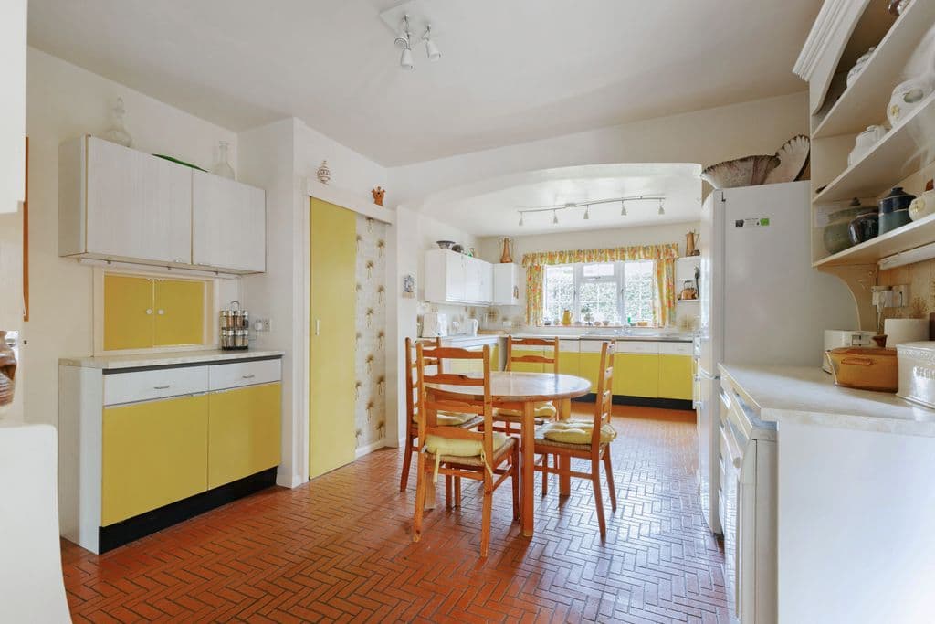 Moat Drive, Prestwood HP16 - Image 7