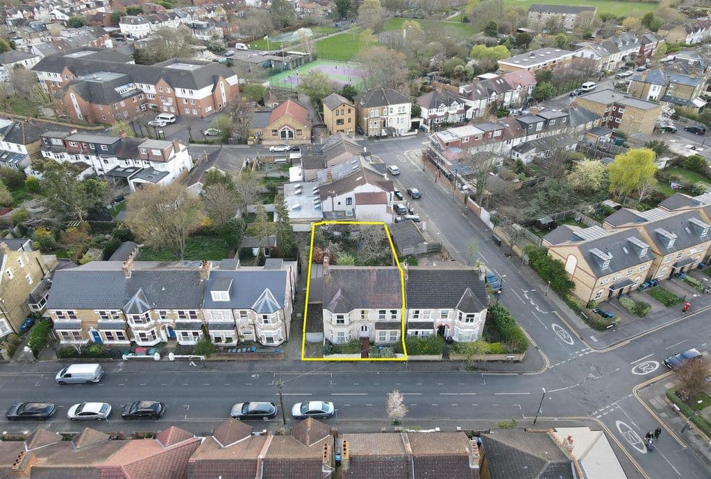 Wilton Road, Colliers Wood, London SW19 - Image 1