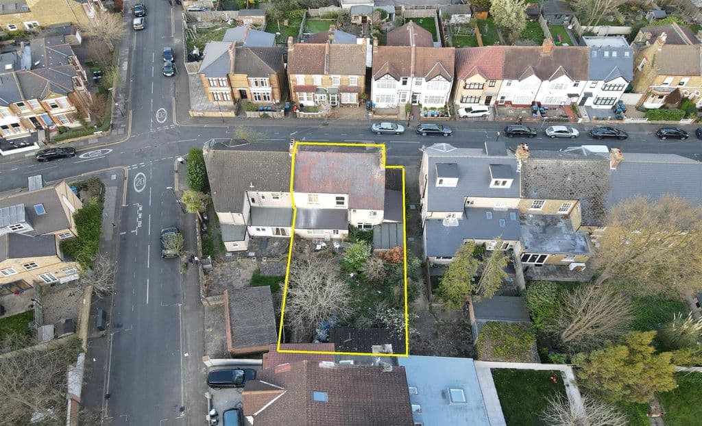 Wilton Road, Colliers Wood, London SW19 - Image 3