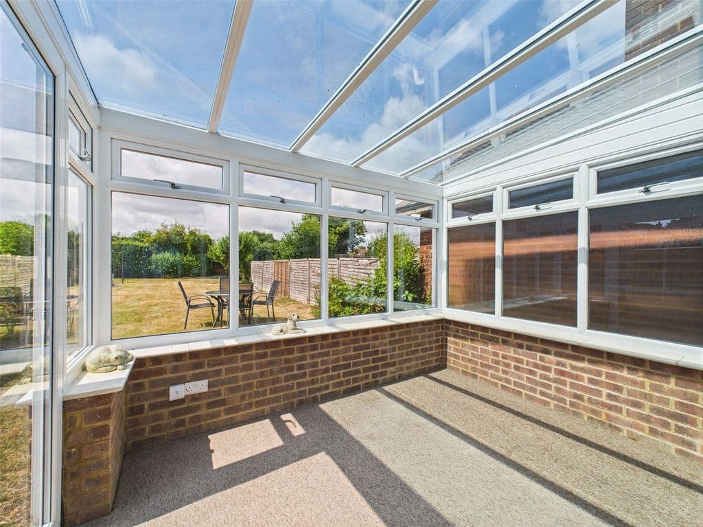 Elderdene, Chinnor, Oxfordshire OX39 - Image 8