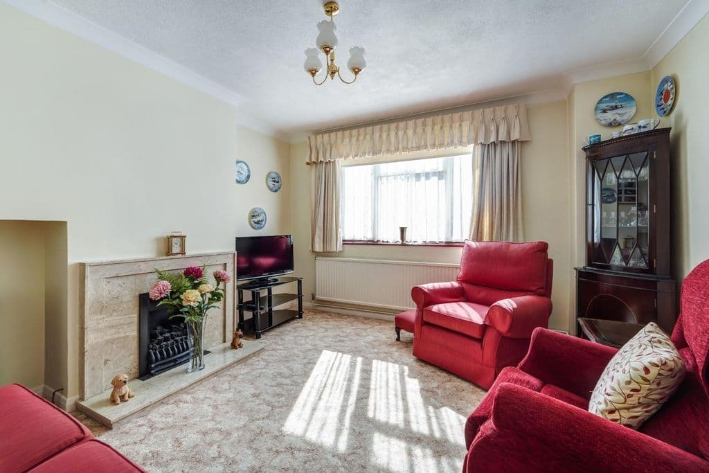 Alsom Avenue, Worcester Park KT4 - Image 2