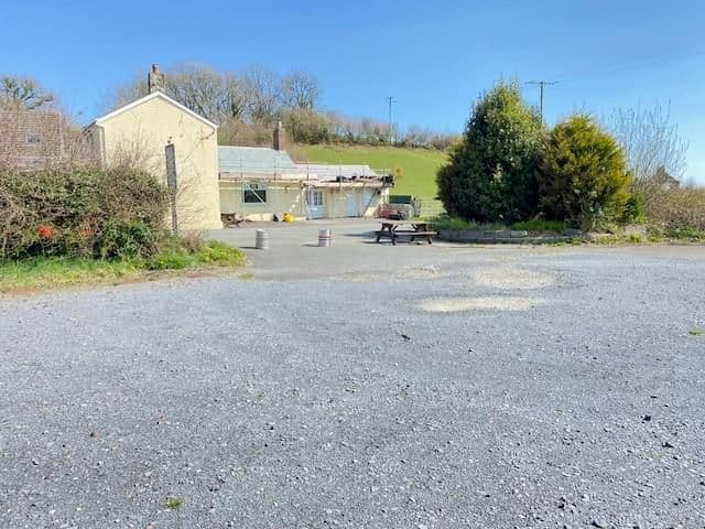 Henfwlch Road, Carmarthen SA33 - Image 3