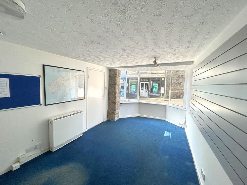 Wendron Street, Helston TR13 - Image 2