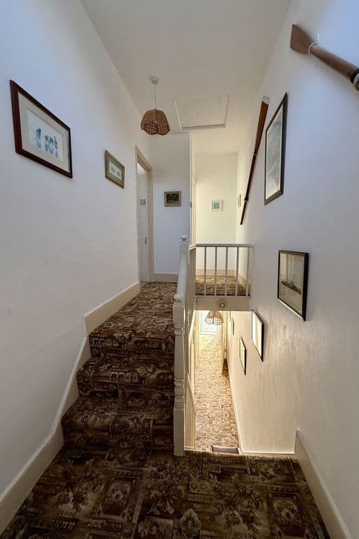 Pitick Terrace, Flushing TR11 - Image 8