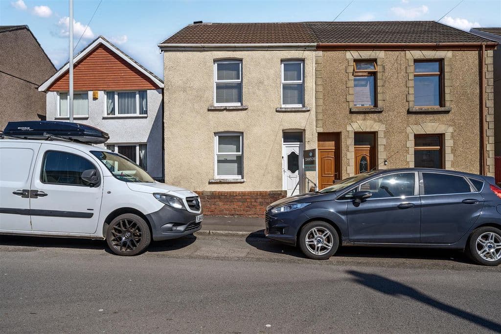 View property at Middle Road, Gendros, Swansea SA5