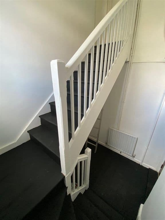 Sheldon Road, Dagenham RM9 - Image 7