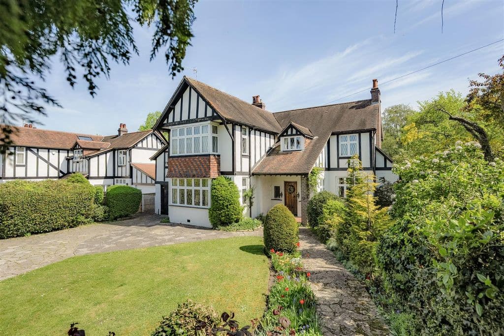 View property at Grange Park, Westbury-On-Trym, Bristol BS9