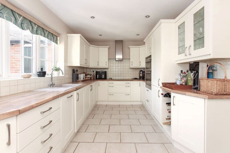 Marston Court, Station Road, Long Marston, Tring HP23 - Image 2