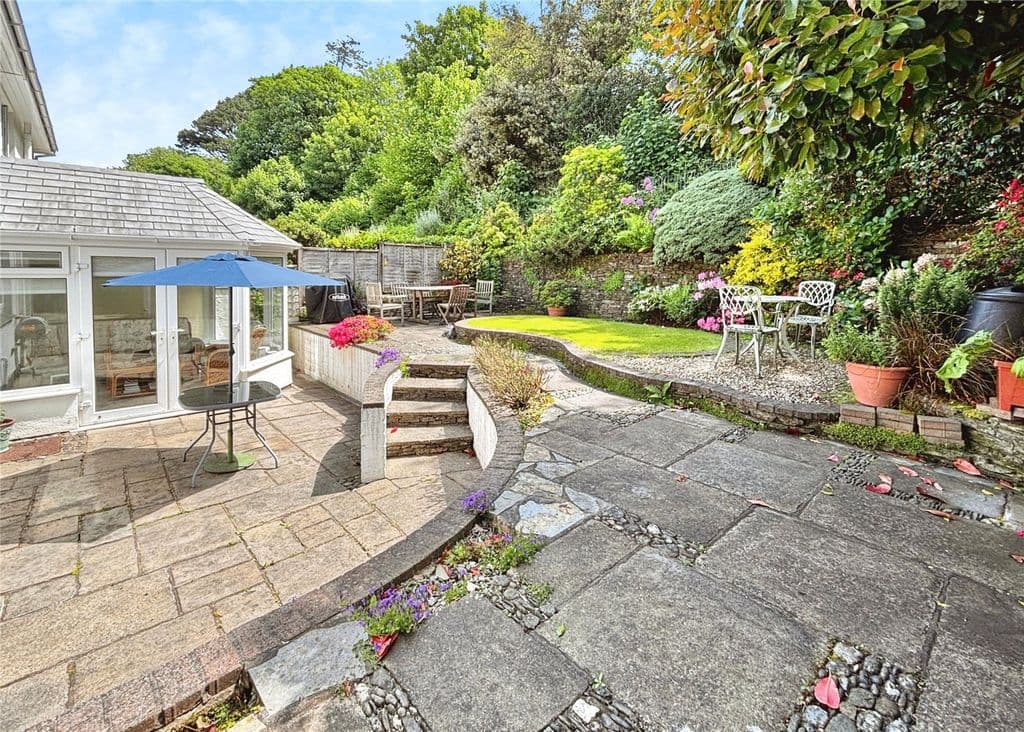 Bosvean Gardens, Truro, Cornwall TR1 - Image 6