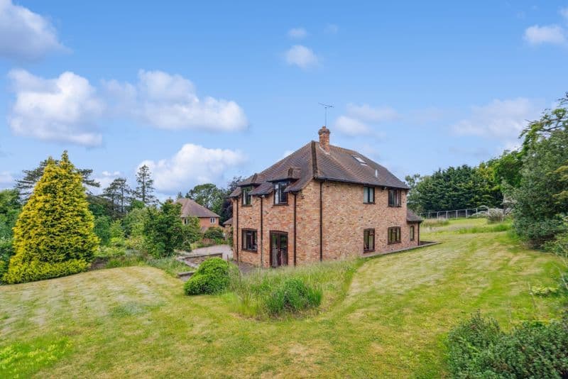 Harvest Hill, Bourne End SL8 - Image 7