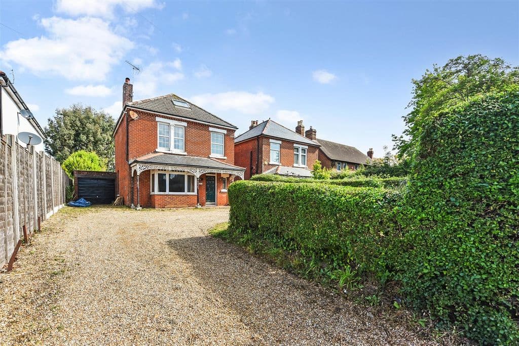 Main Road, Southbourne PO10 - Image 1