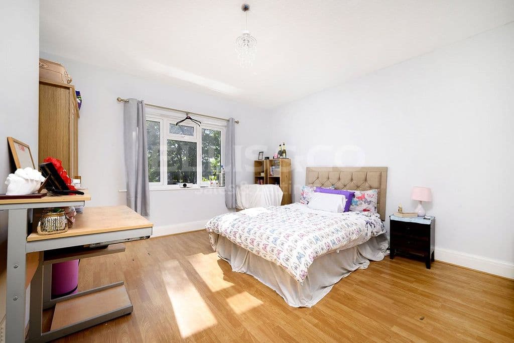 Woodland Way, Mill Hill, London NW7 - Image 7