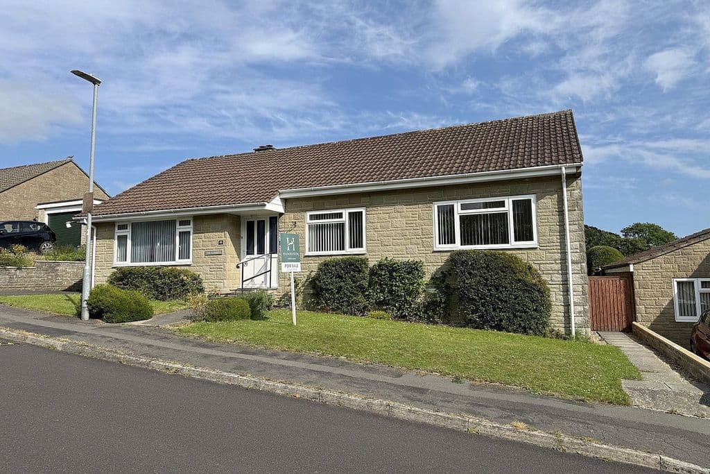 Eastfield Road, Wincanton, Somerset BA9 - Image 1