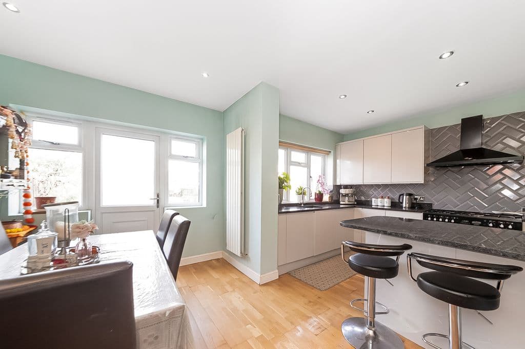 Sutlej Road, Charlton SE7 - Image 2