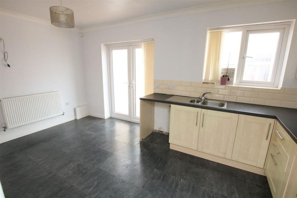 Lauder Road, Bentley, Doncaster DN5 - Image 6