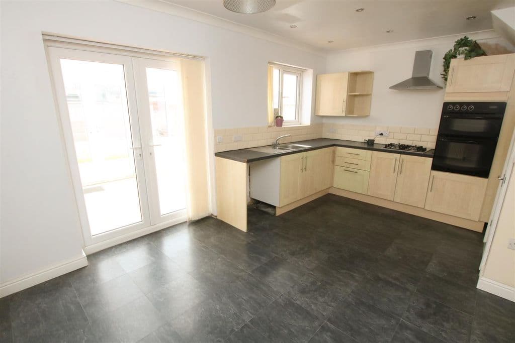 Lauder Road, Bentley, Doncaster DN5 - Image 7