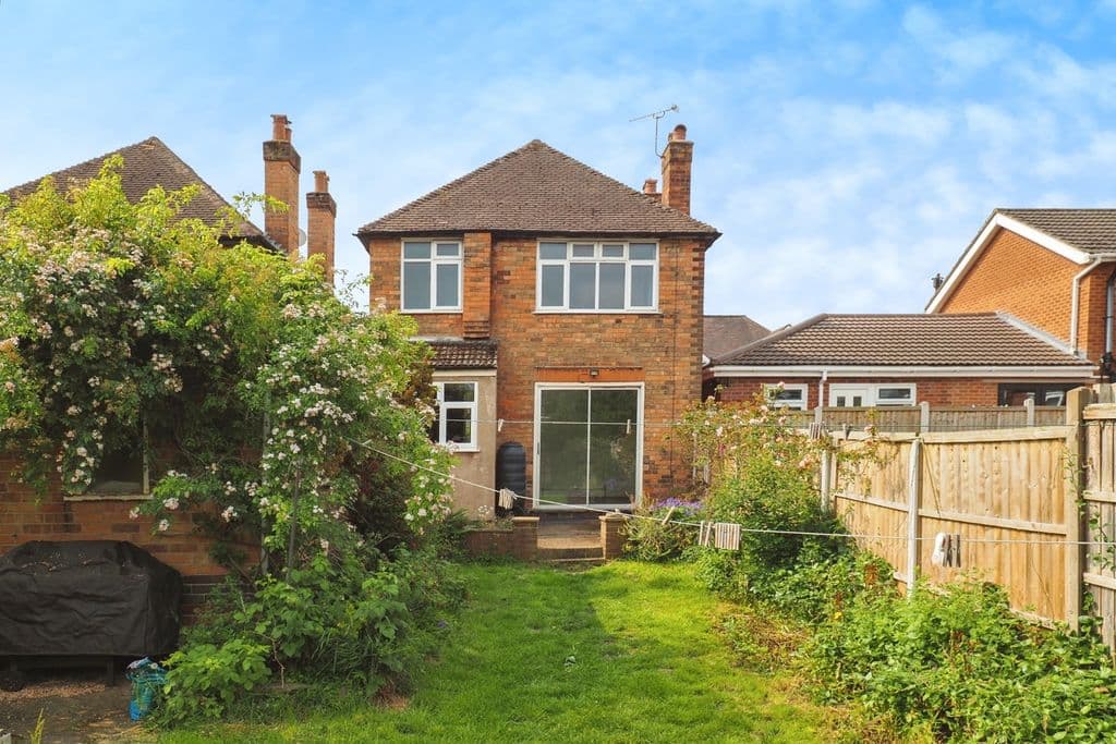Hollinwell Avenue, Wollaton, Nottingham NG8 - Image 3