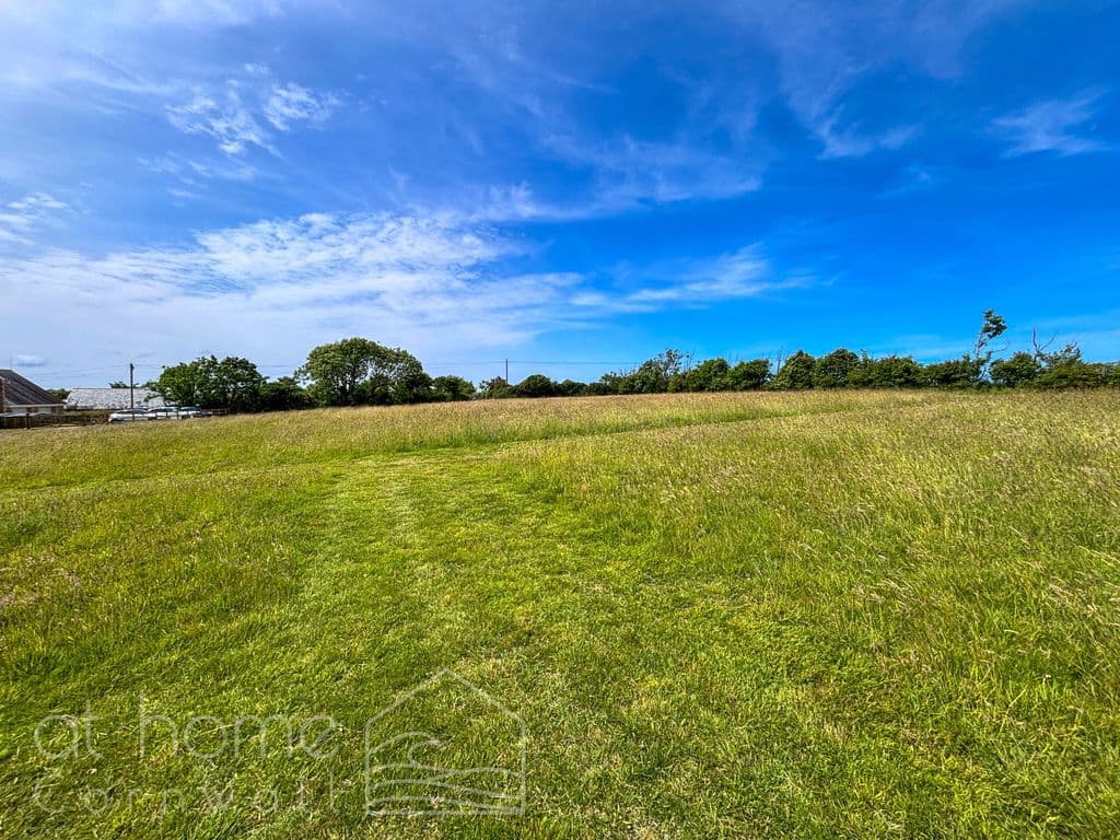 Treamble, Rose, Nr Perranporth - Stables, Annexe, Planning, Menage Coastal TR4 - Image 6