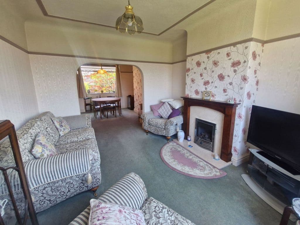 Liverpool Road North, Maghull L31 - Image 2