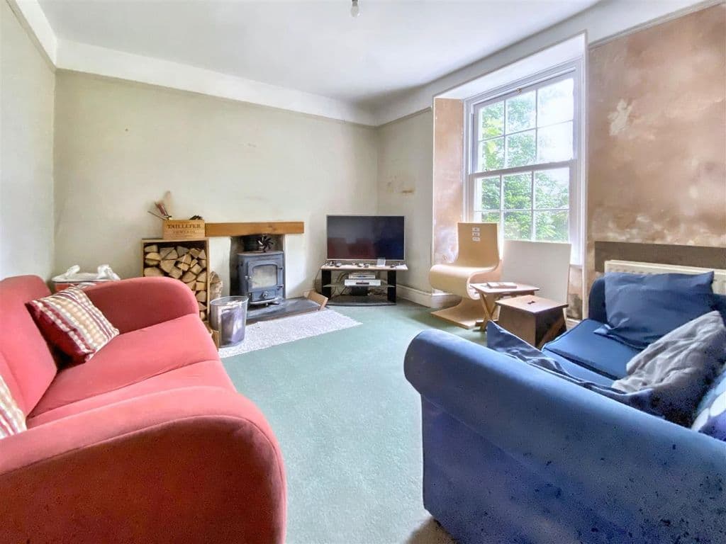 Character Property With Potential, Wendron TR13 - Image 2