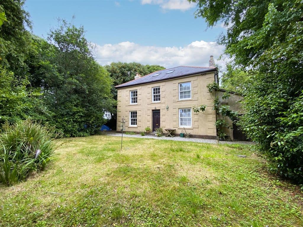 Character Property With Potential, Wendron TR13 - Image 3