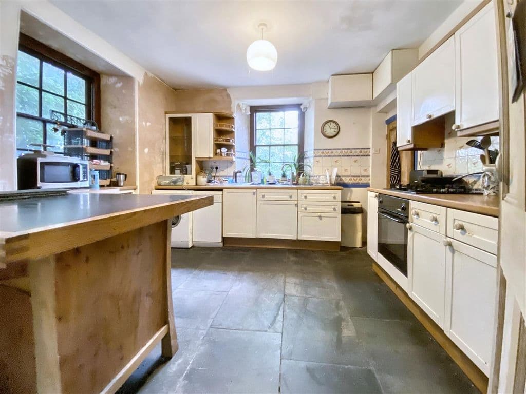 Character Property With Potential, Wendron TR13 - Image 5