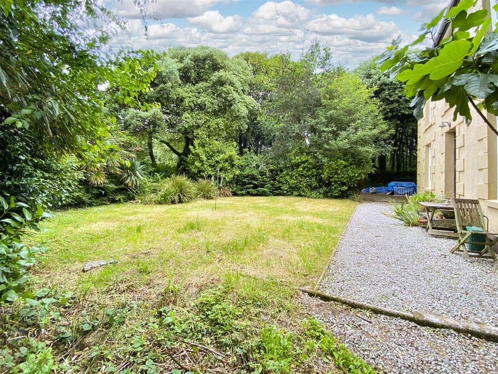 Character Property With Potential, Wendron TR13 - Image 6
