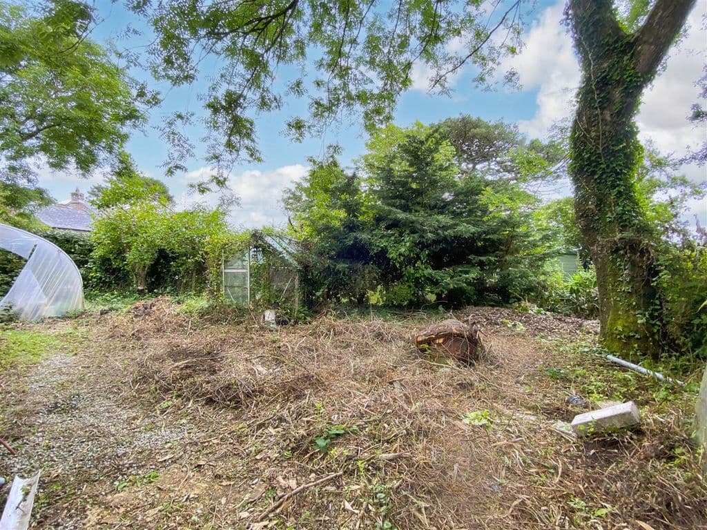 Character Property With Potential, Wendron TR13 - Image 8