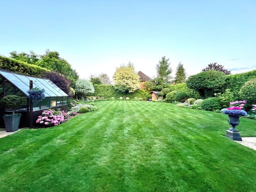 Green Lane, Burnham, Buckinghamshire SL1 - Image 4