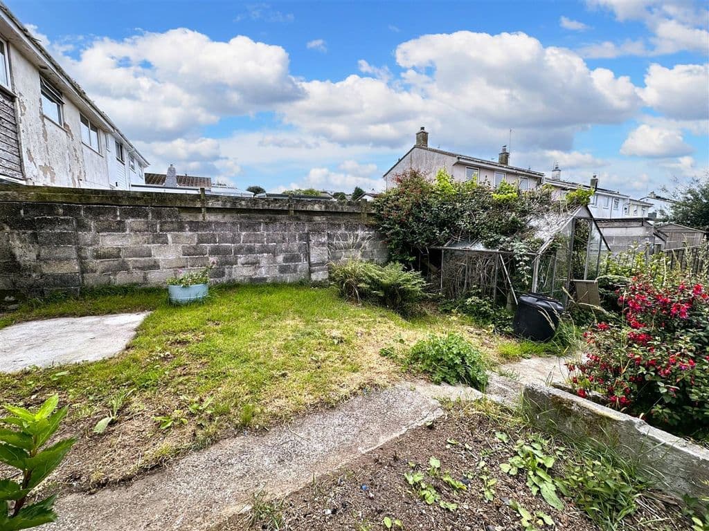 Semi Detached House Near Village Centre, Porthleven TR13 - Image 8