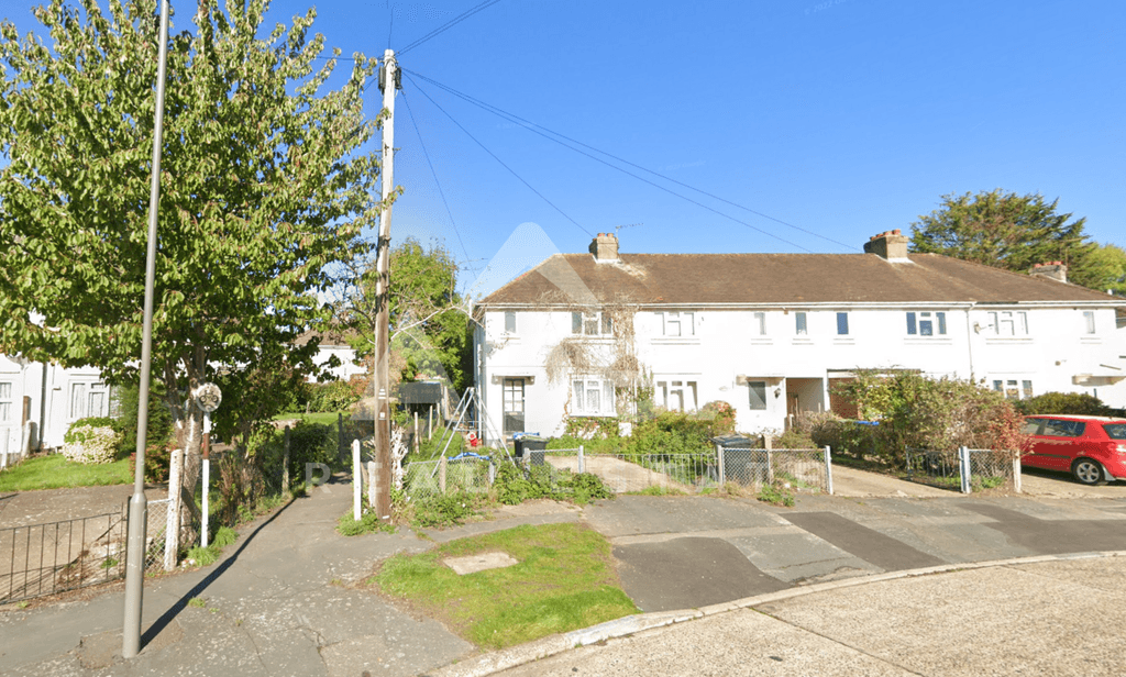 Orchardville, Burnham SL1 - Image 1
