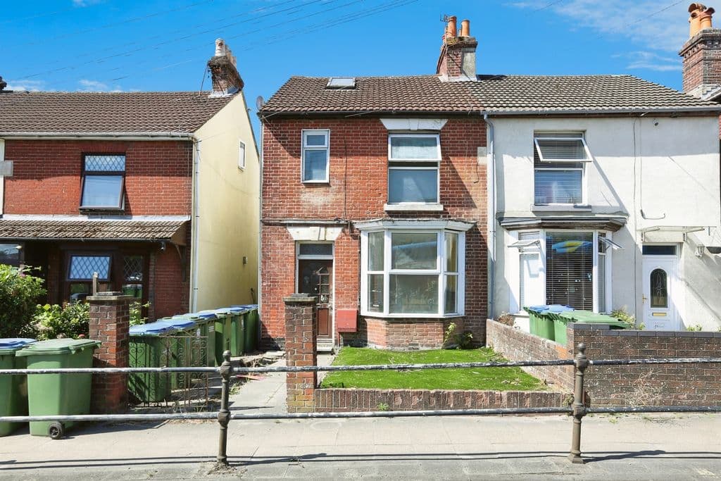 Hartlands Road, Fareham PO16 - Image 1
