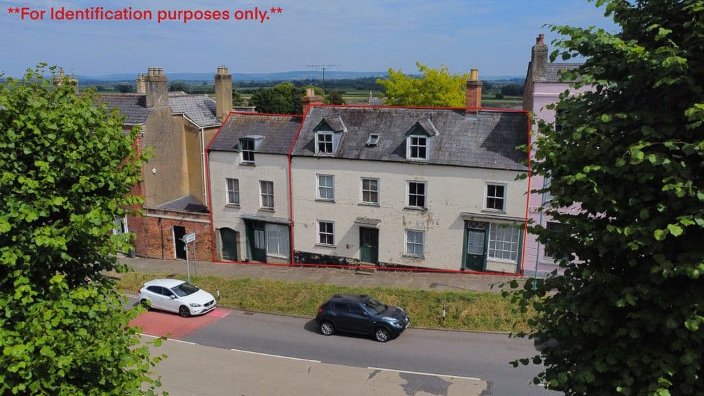 View property at High St, Newnham GL14