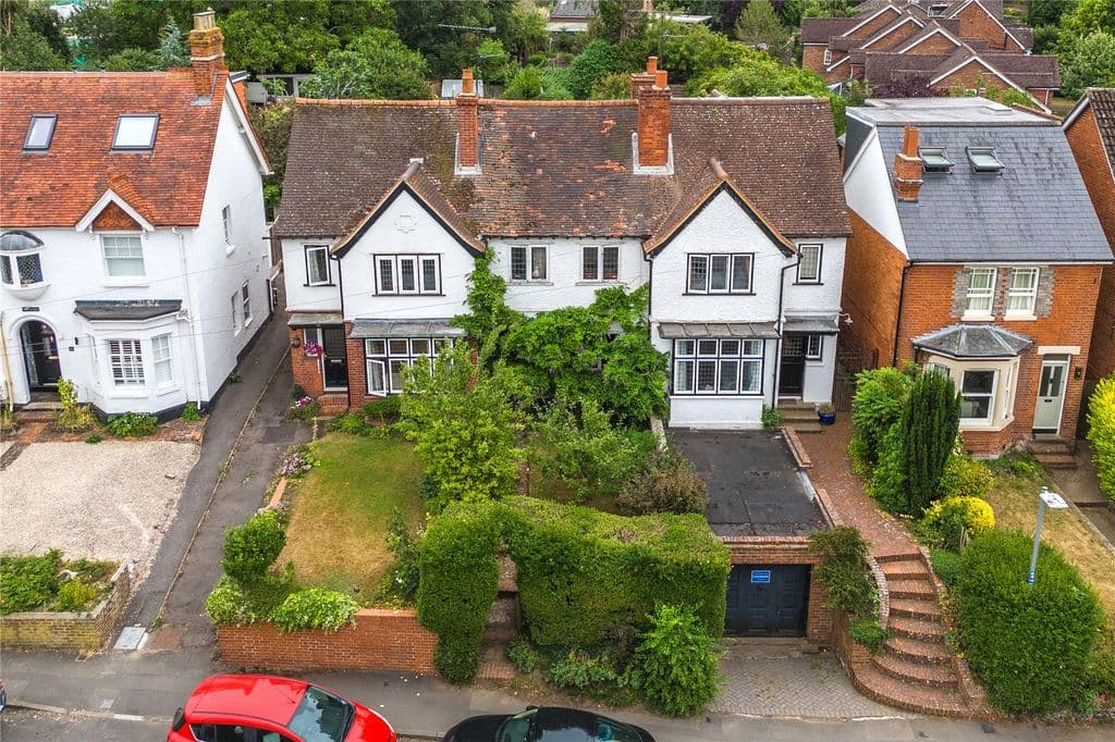 View property at Victoria Road, Wargrave, Berkshire RG10