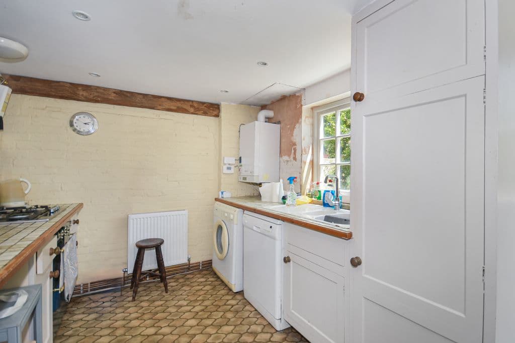 Rural Ewhurst Green, East Sussex TN32 - Image 3