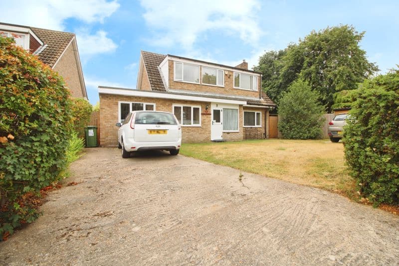 Lees Lane, St. Neots PE19 - Image 2