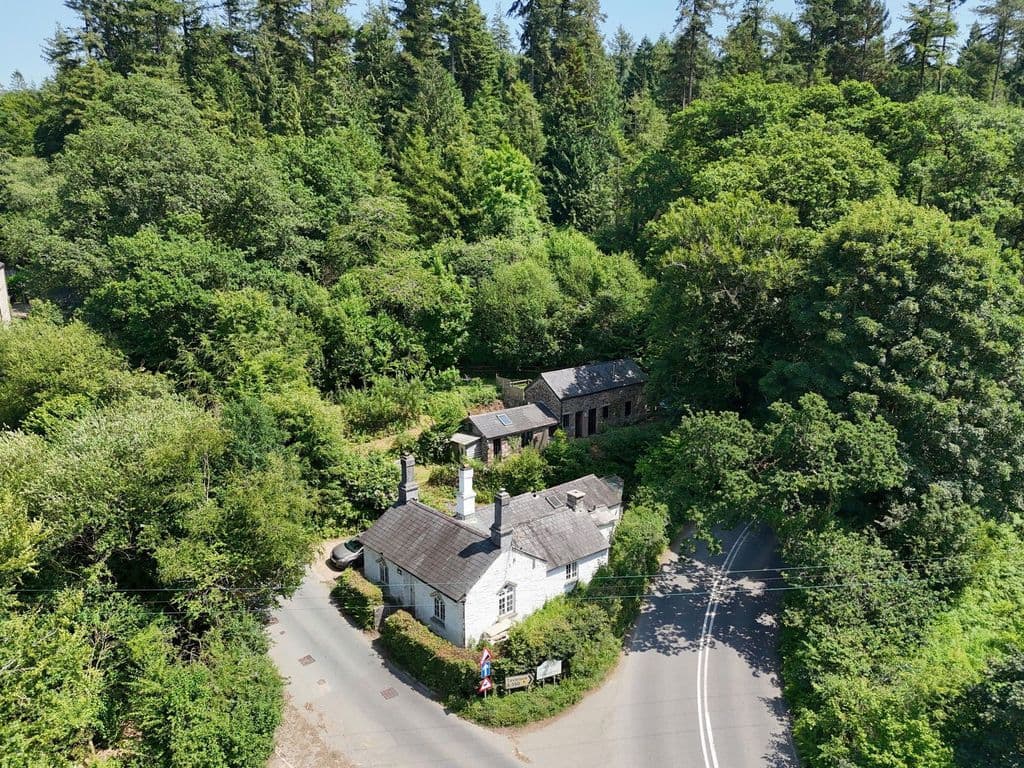 Gulworthy, Tavistock, Devon PL19 - Image 1