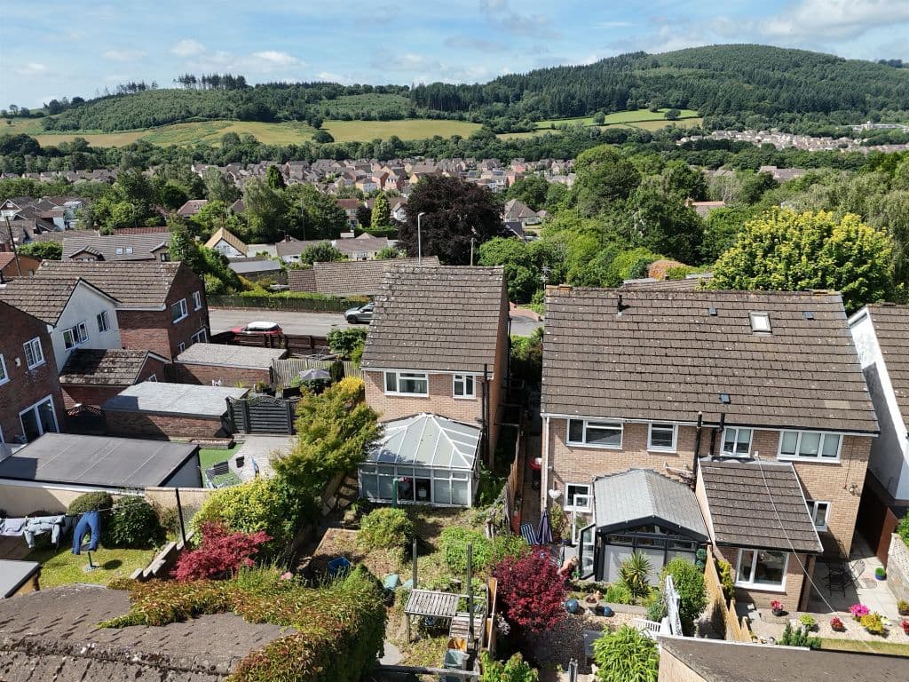 Pontymason Lane, Rogerstone, Newport NP10 - Image 2