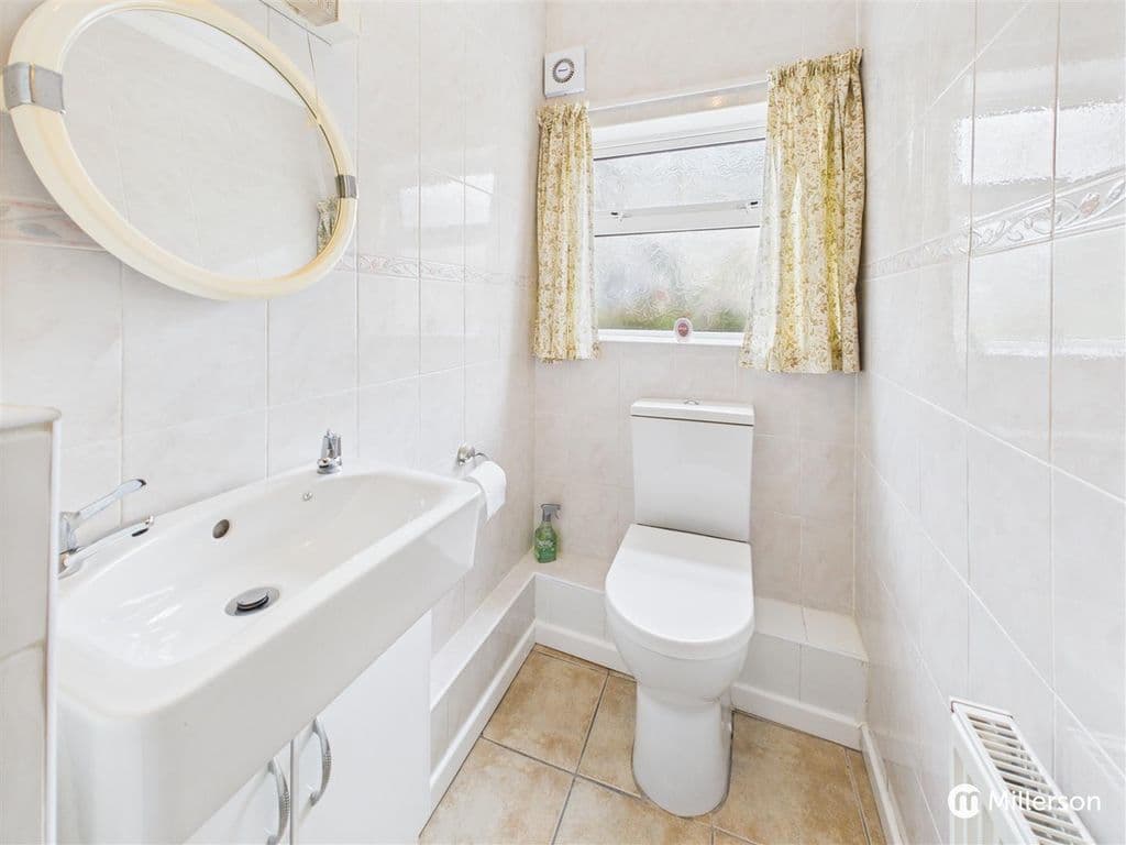Pendarves Street, Troon TR14 - Image 9