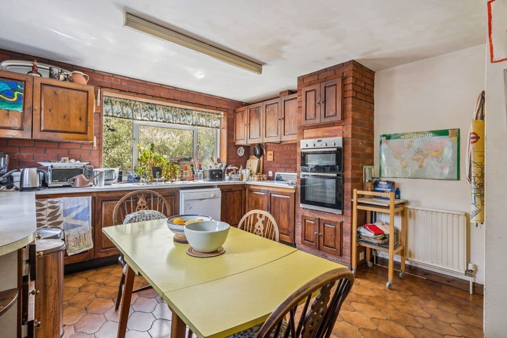 Coombe Lane, Naphill HP14 - Image 4
