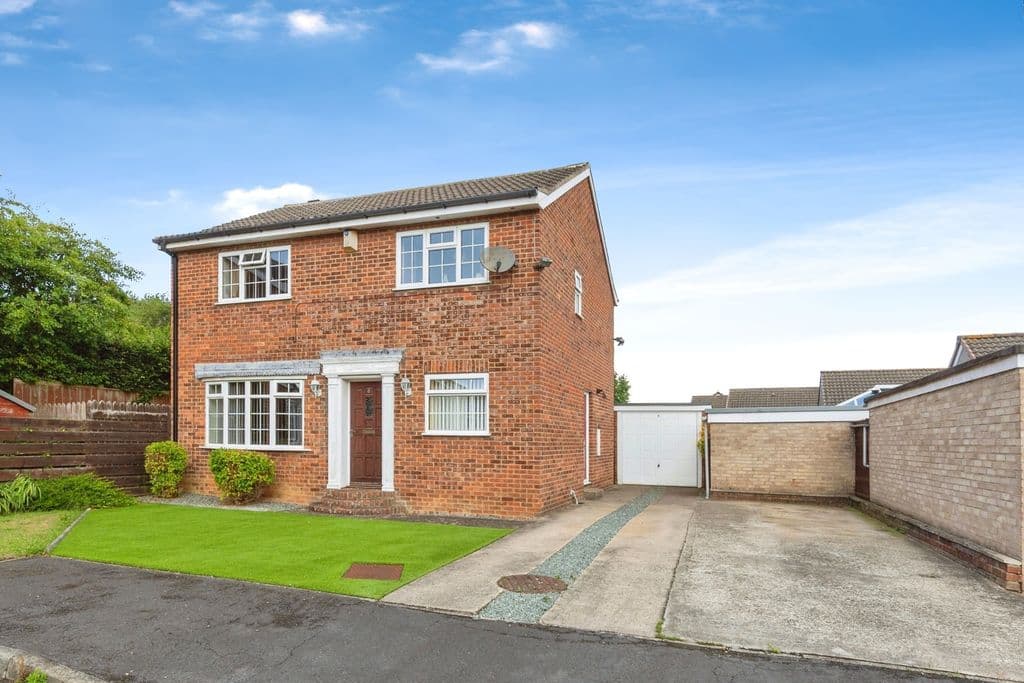 View property at Tayside, Darlington, County Durham DL1