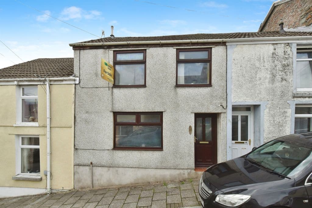 Ynysllwyd Street, Aberdare CF44 - Image 1
