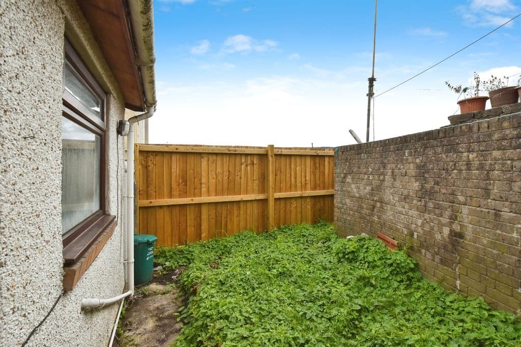 Ynysllwyd Street, Aberdare CF44 - Image 3
