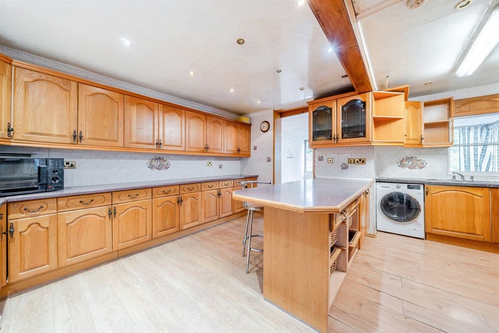 Studland Road, London W7 - Image 3