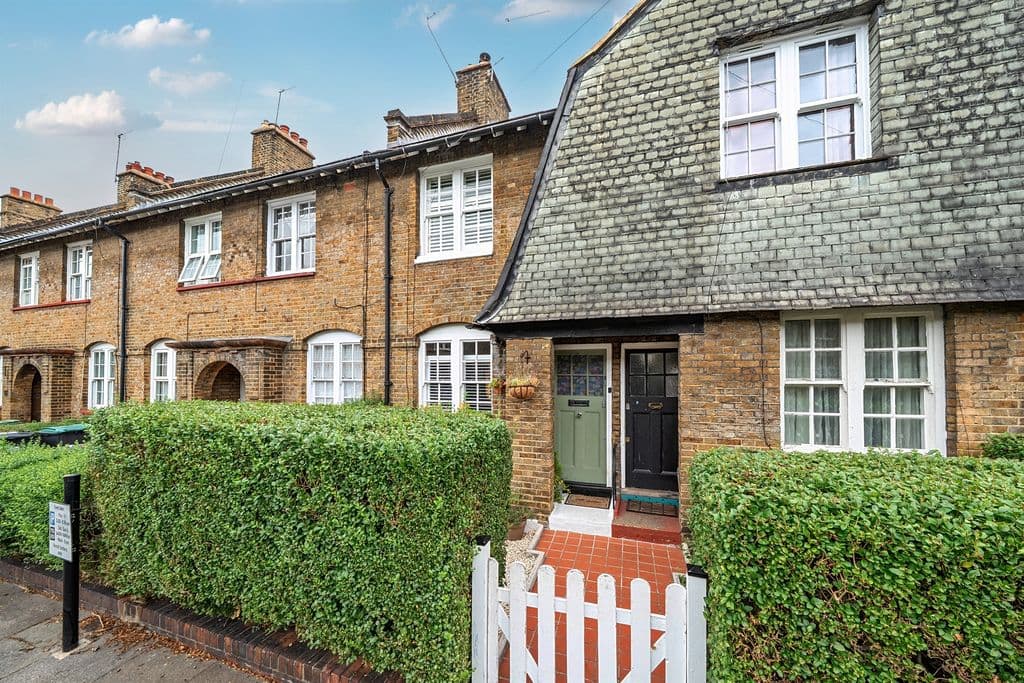 View property at Cumberton Road, London N17